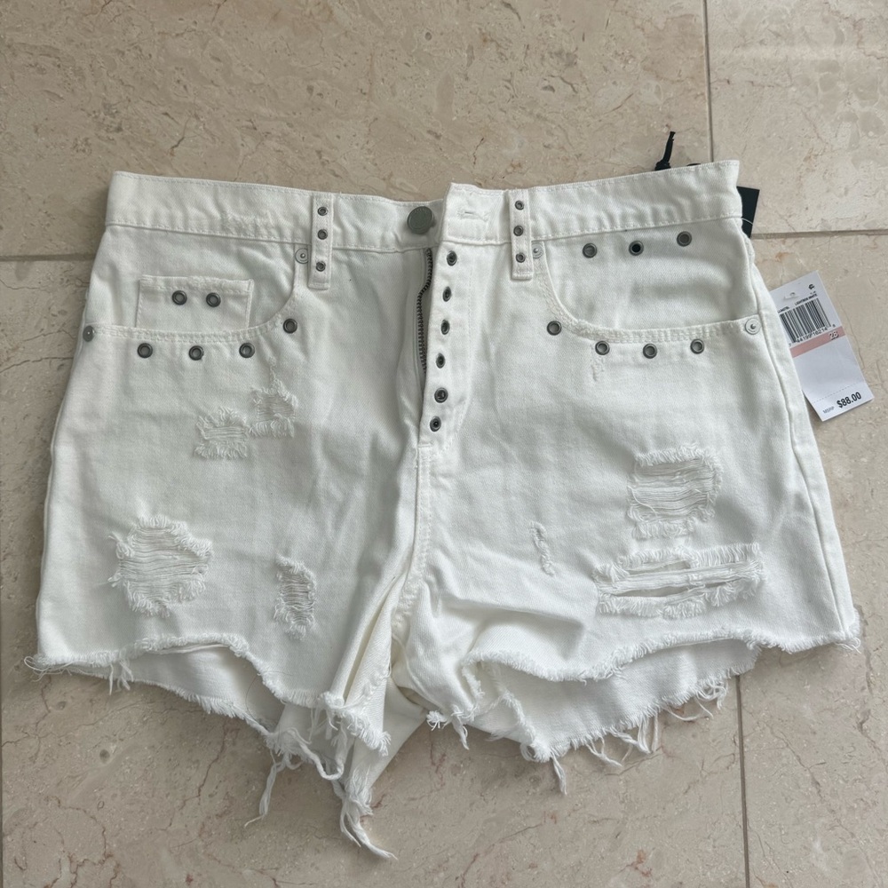 Blank NYC denim white shorts BNWT